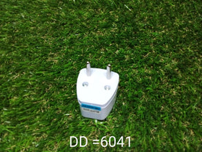 6041 Universal Travel Adaptor 